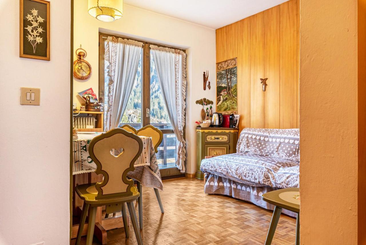 Ciasa Apelli Apartment ปอซซาดิฟัซซา ภายนอก รูปภาพ